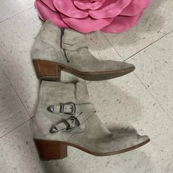 FRYE Ellen‎ Suede Buckle Short Ankle Bootie in Ash Cowboycore - Picture 2 of 10